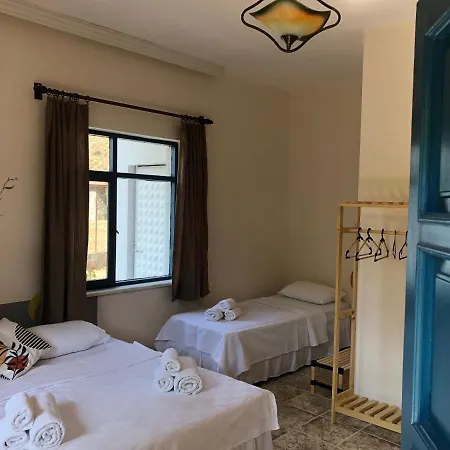 B&B Mavi Pansiyon Çıralı